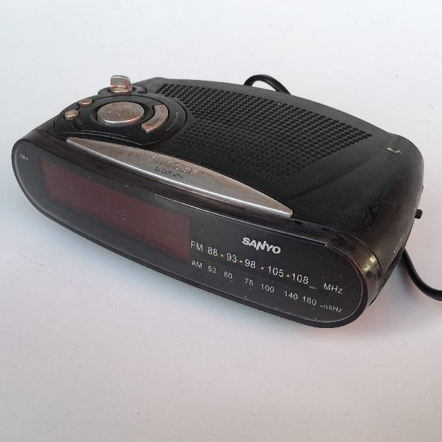 CLOCK, Digital Clock Radio - Black Sanyo